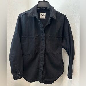 ZARA black jean jacket / buttoned shirt XS